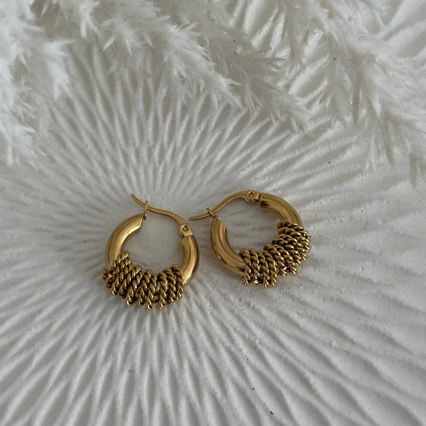 Orecchini cerchietti anellini lavorati - Gold