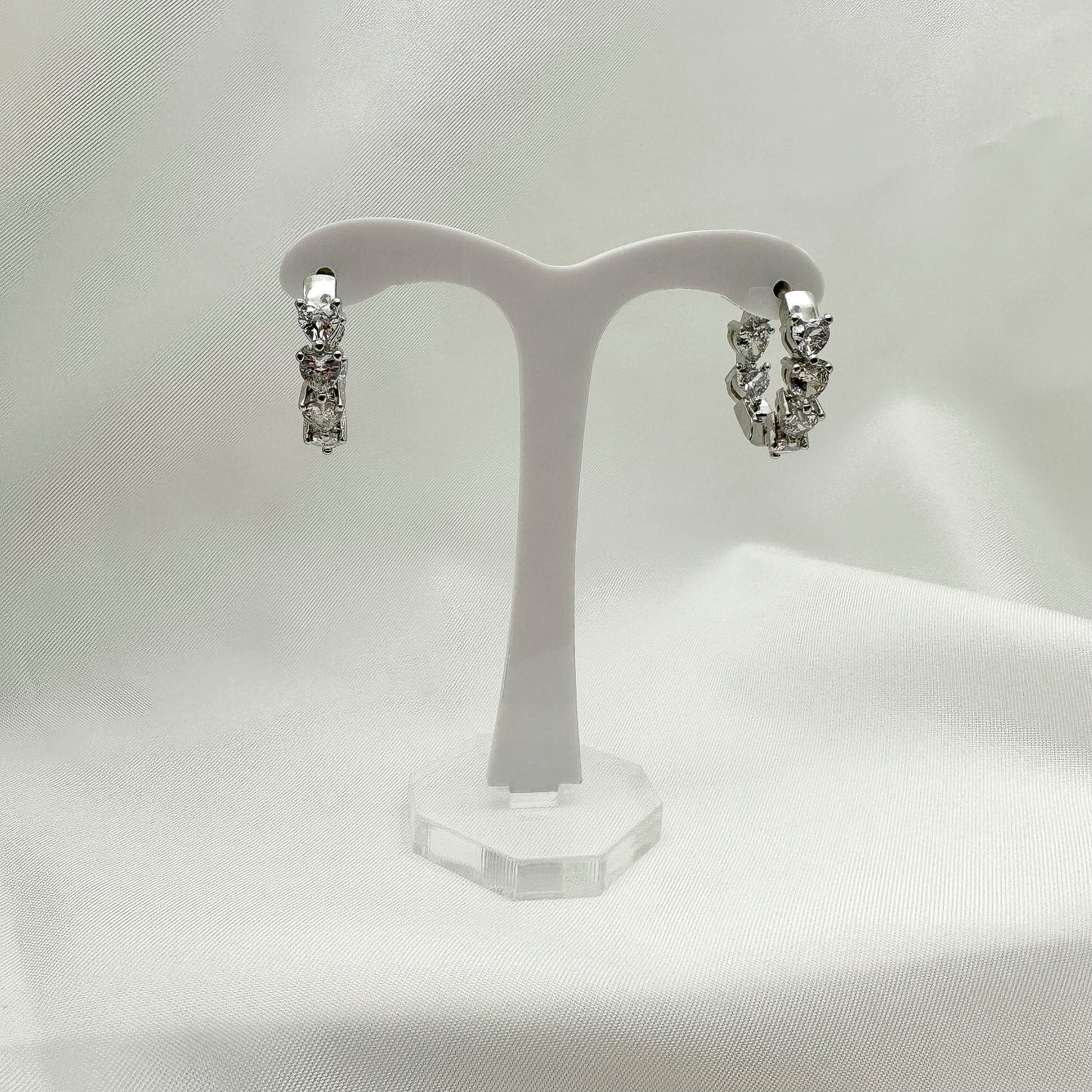 Orecchini cerchi cuori strass piccoli - Silver