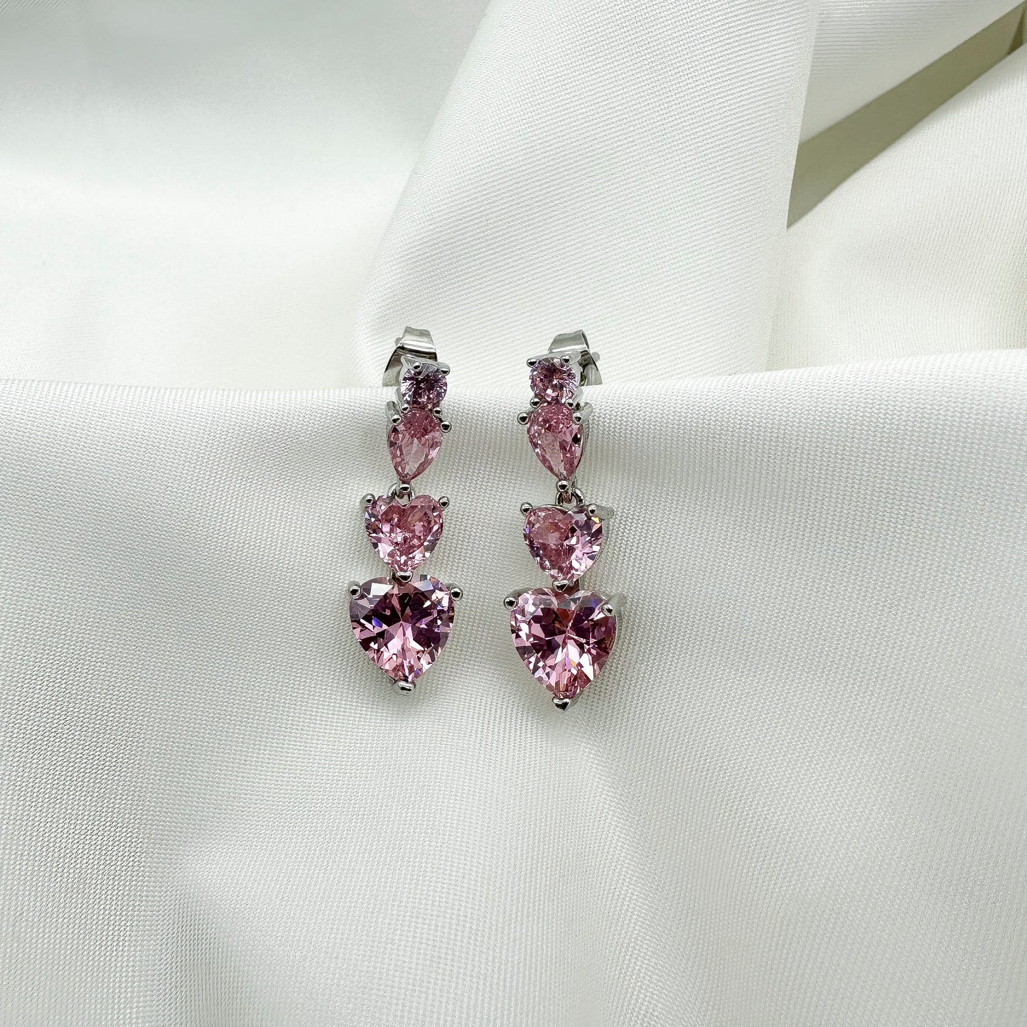 Orecchini pendenti cuori strass rosa - Silver