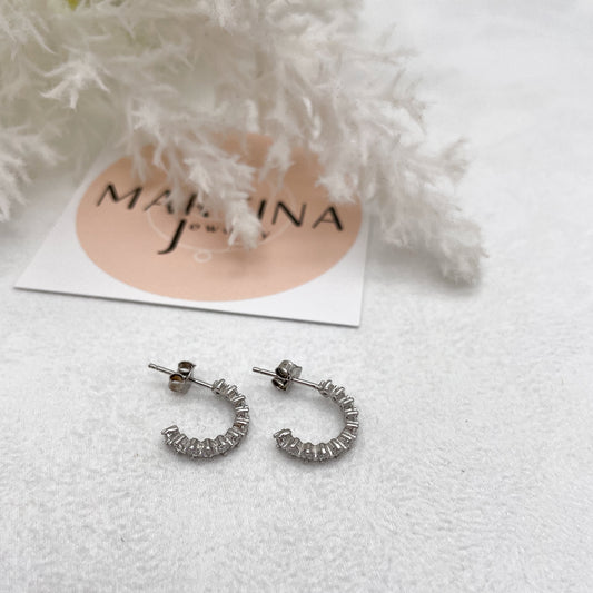 Orecchino cerchietto mezzaluna zirconi bianchi - Silver