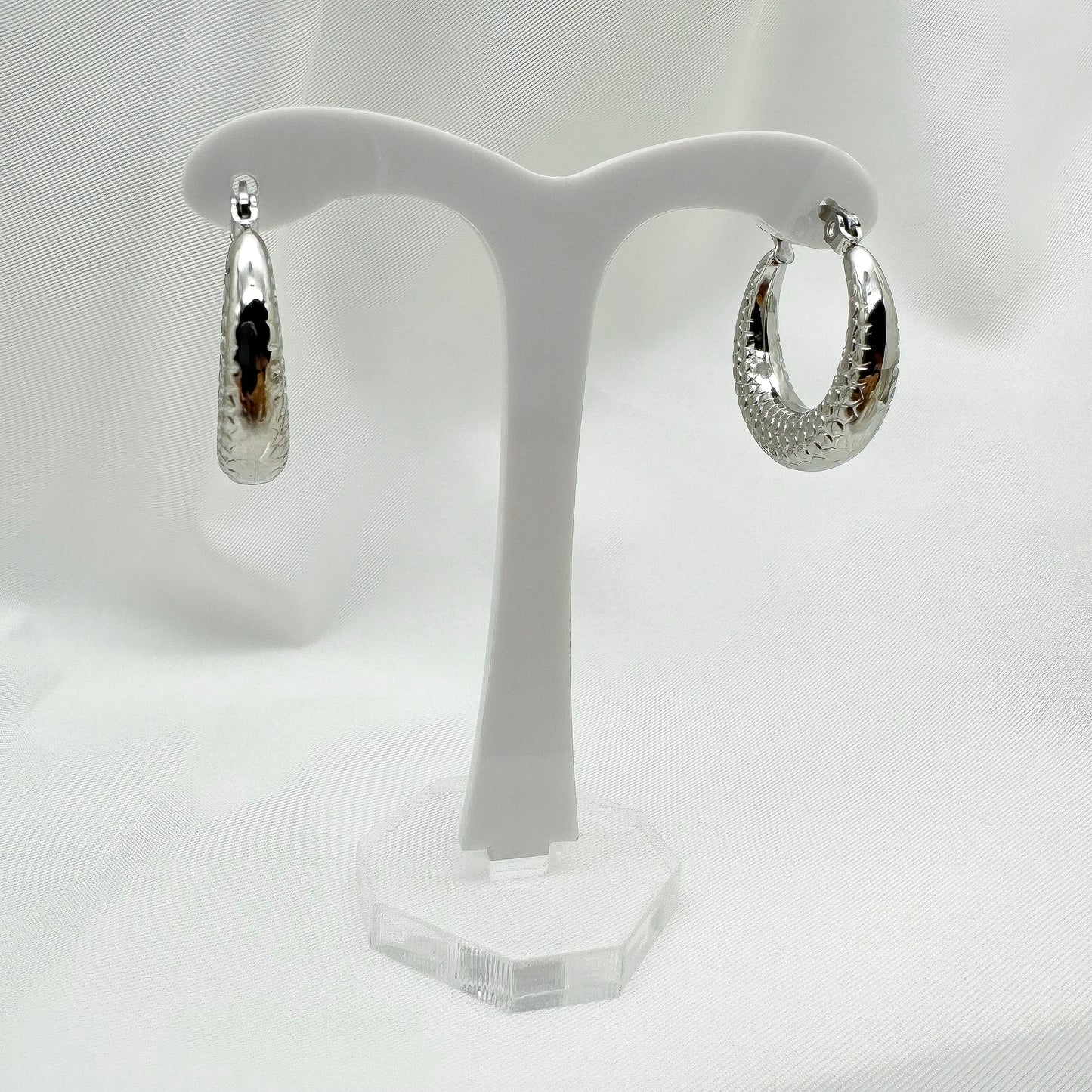 Orecchini cerchi effetto serpente - Silver