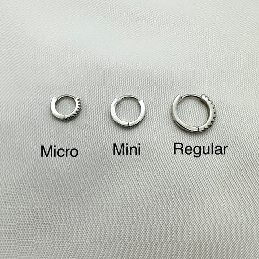 Orecchino mini cerchietto zirconato - Silver