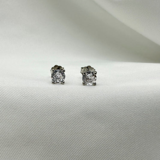 Orecchini punti luce bianchi 5 mm - Silver