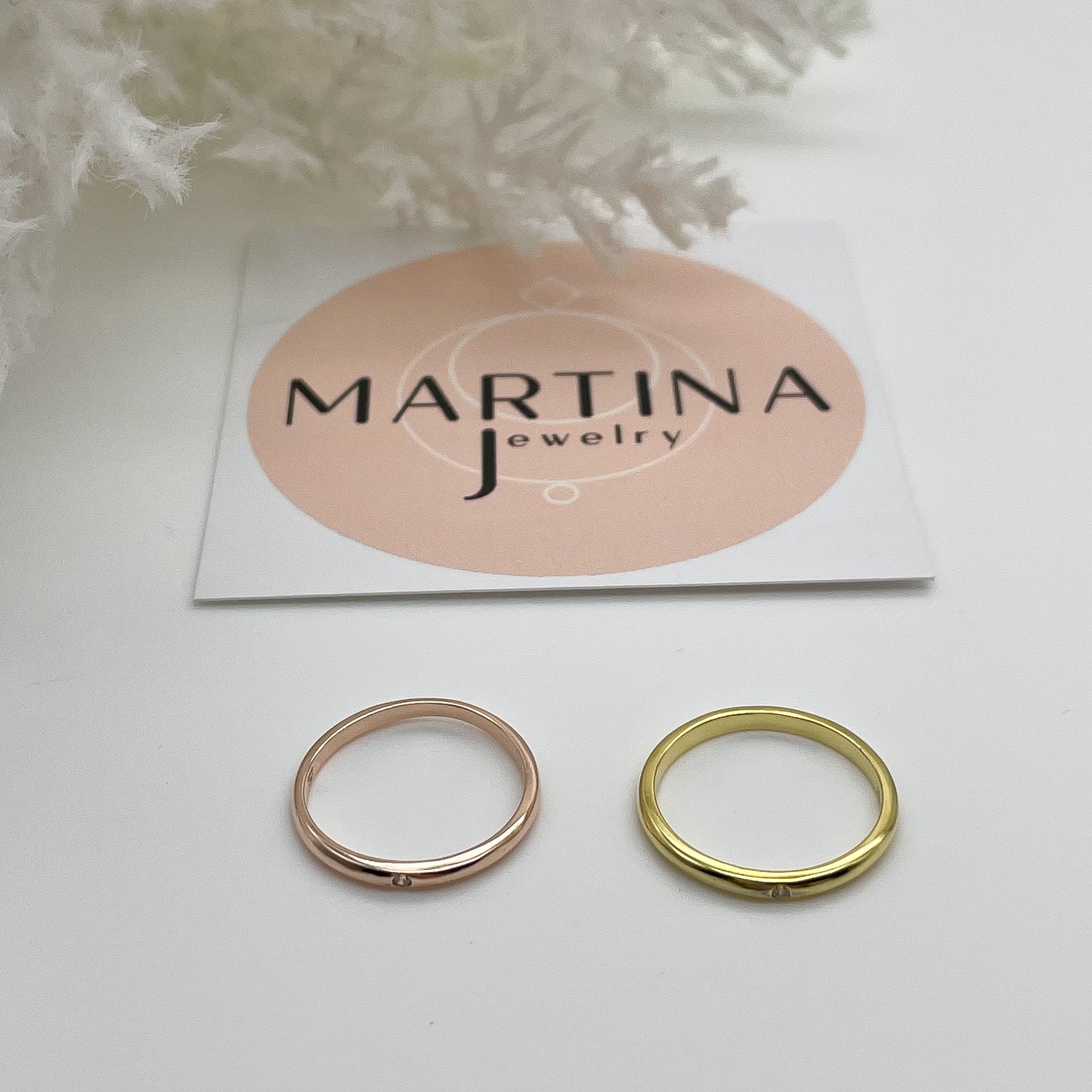 Anello fedina liscia zircone centrale bianco - Gold