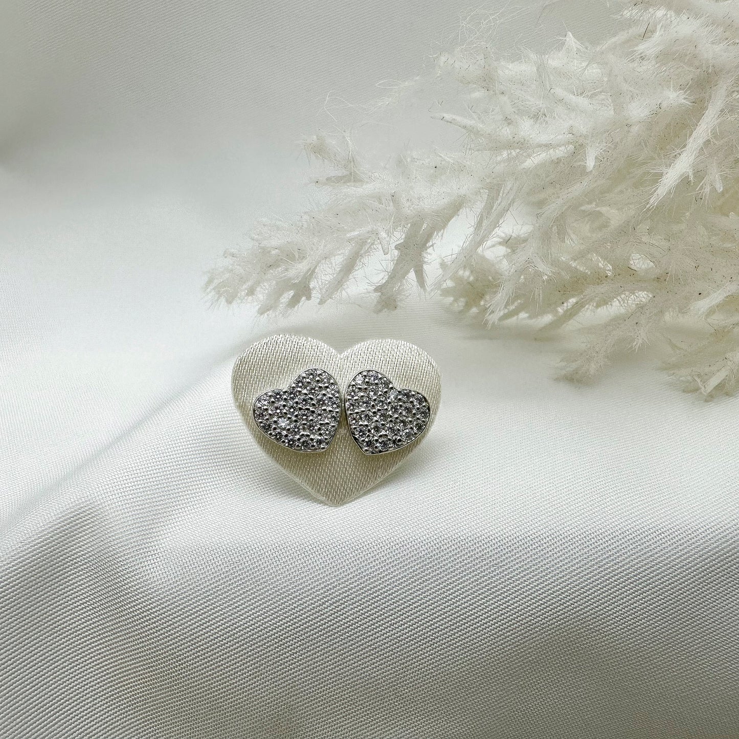 Orecchini cuori pavè bianchi - Silver