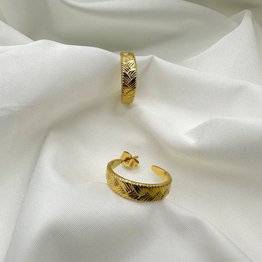 Orecchini cerchi graffiati - Gold