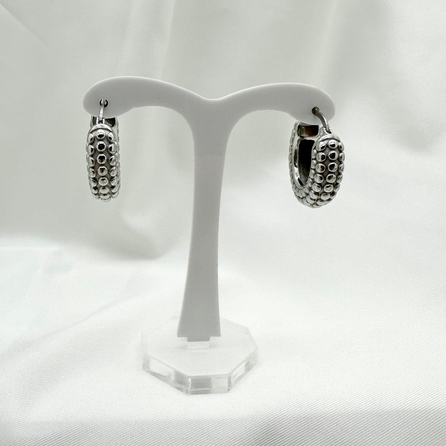 Orecchini cerchi bombati lavorati - Silver