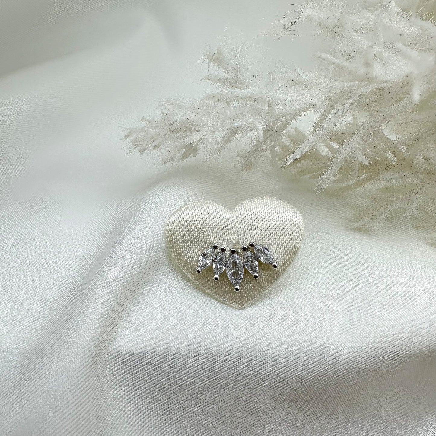 Orecchino cinque punte zirconi - Silver