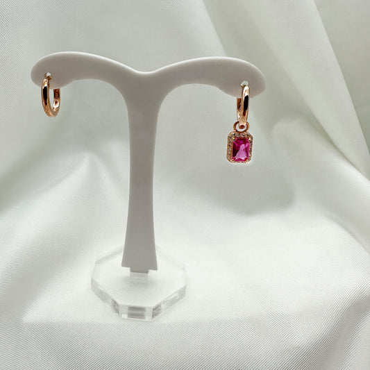 Orecchini cerchietti con pendente singolo zircone fuxia - Rosè