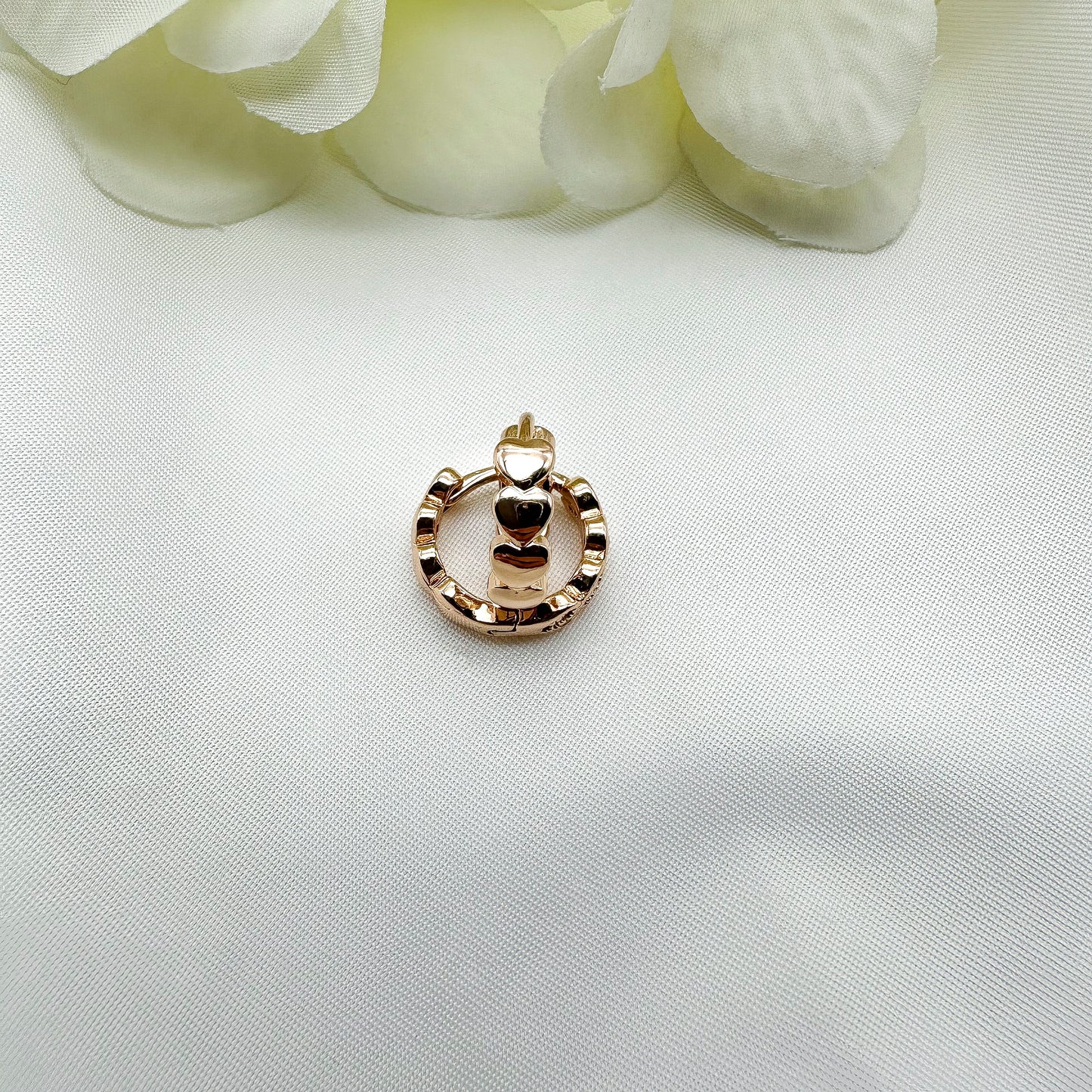 Orecchini cerchietti fila di cuori strass - Rosè