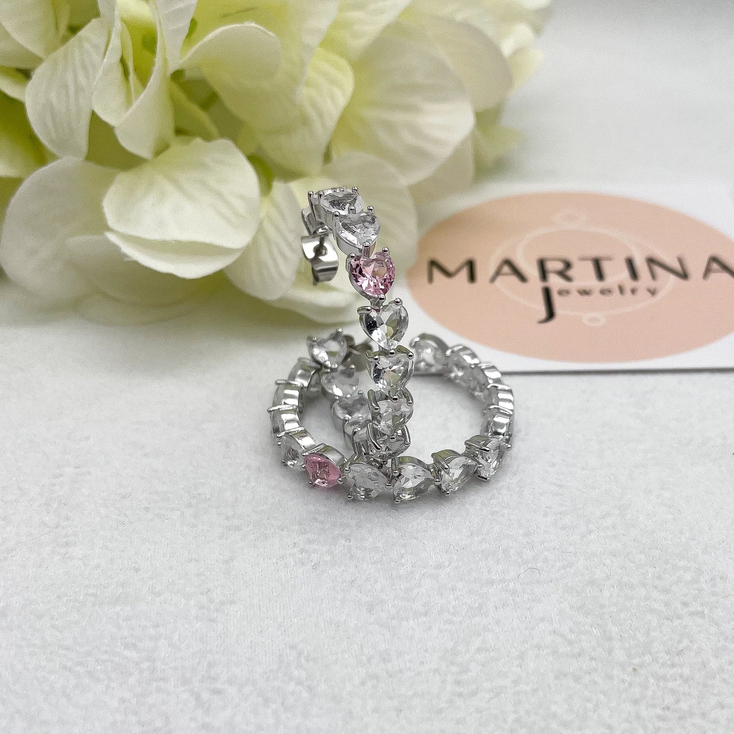 Orecchini cuori strass con centrale rosa - Silver