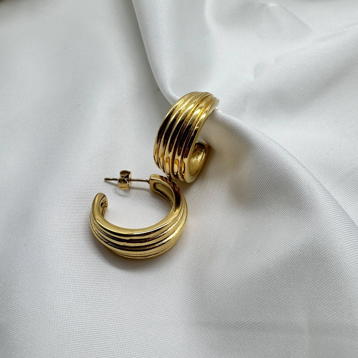 Orecchini cerchi striati - Gold