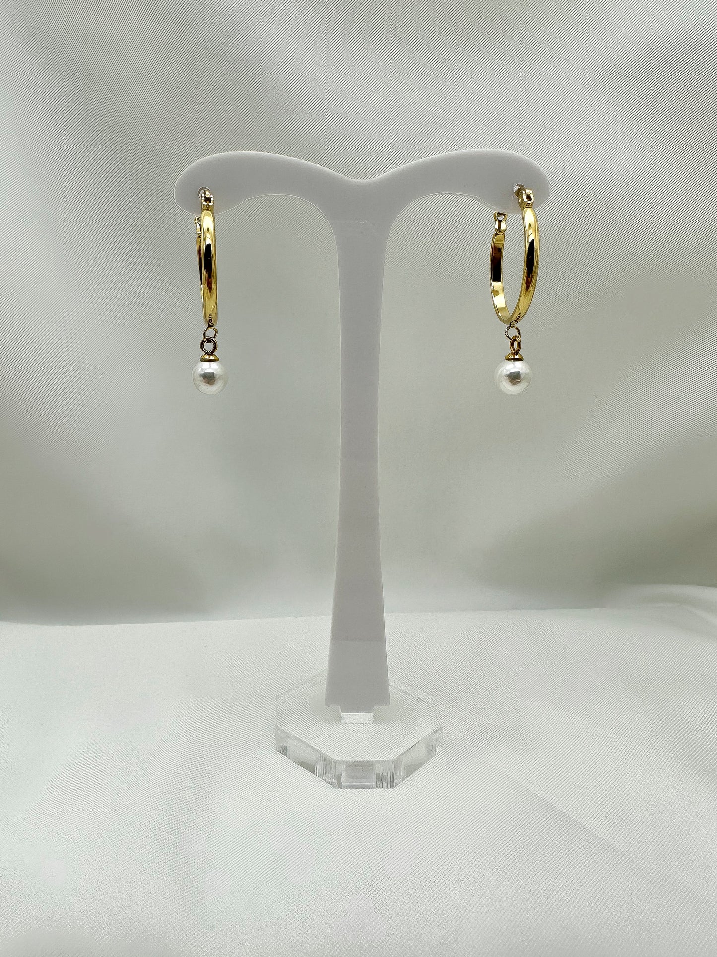 Orecchini cerchi grandi con perla  - Gold