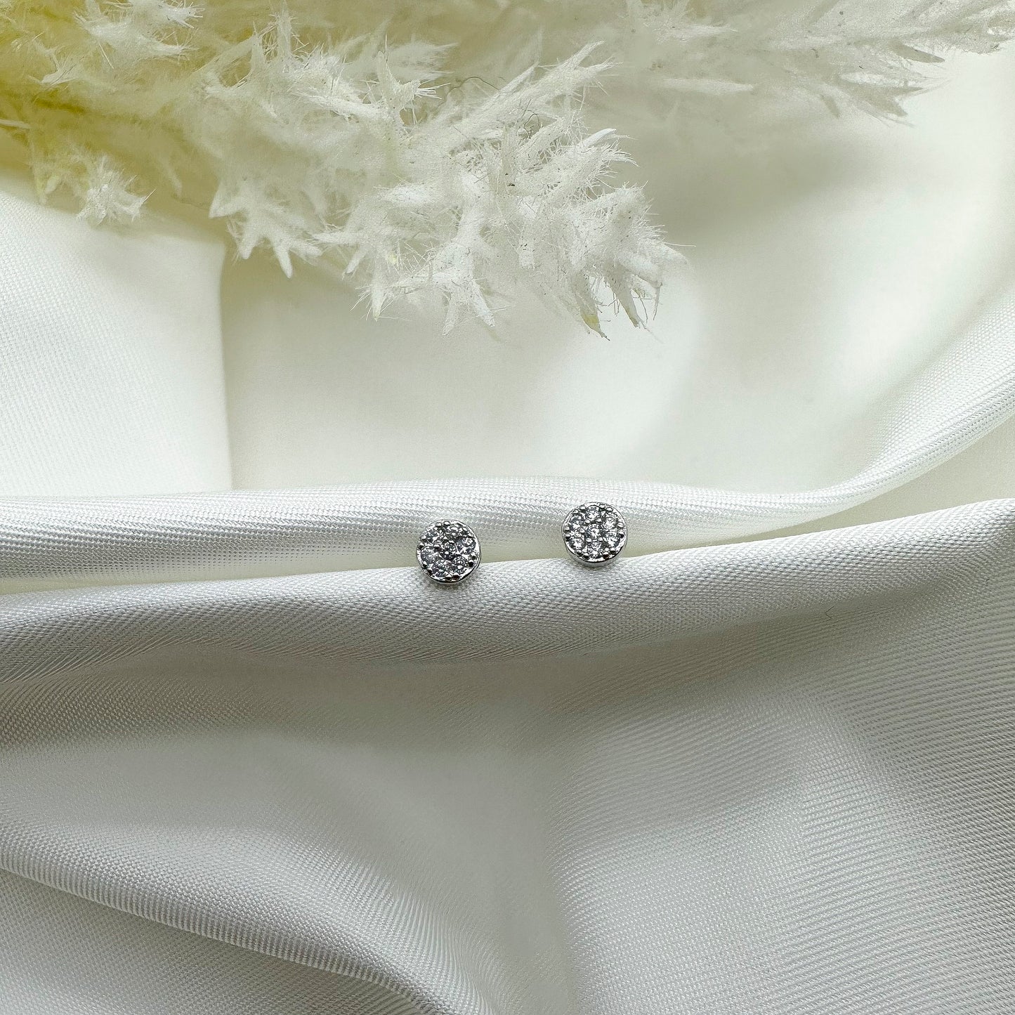 Orecchino punto luce pavè bianco - Silver