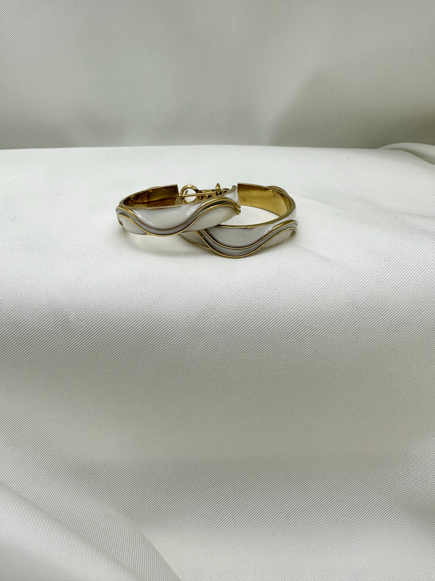 Orecchini cerchio bianchi - Gold