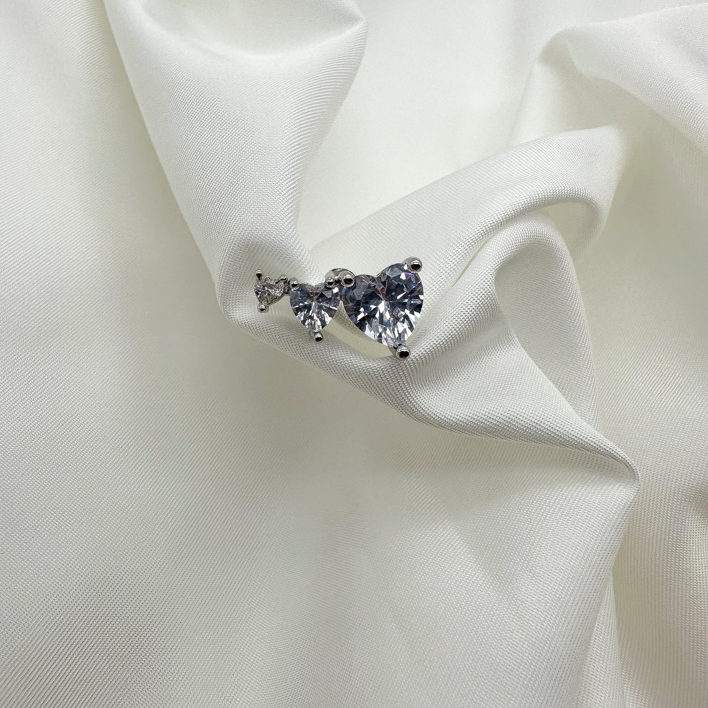 Orecchini cuori strass bianchi - Silver